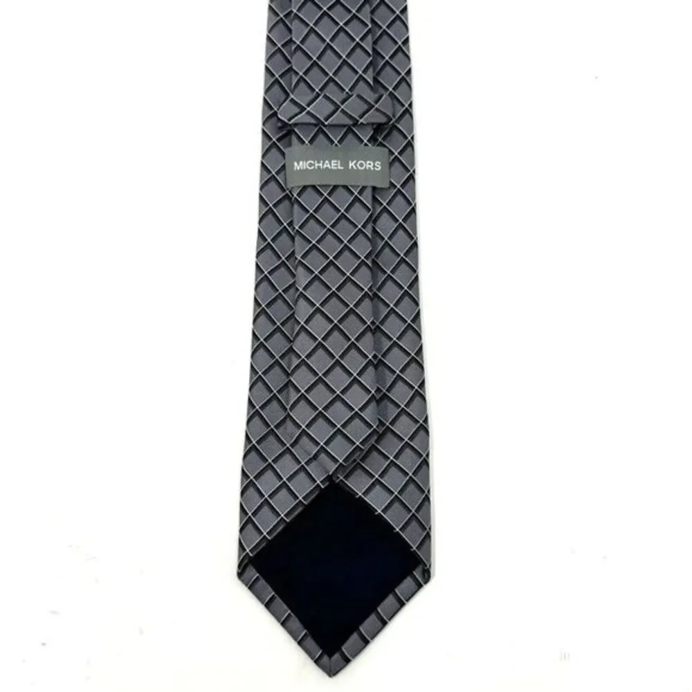 Michael Kors Men's Grey Silk 3D Square Pattern‎ Excellent Condition